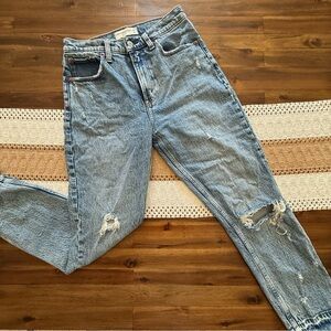 Abercrombie & Fitch | High Rise Mom Distressed Jeans
